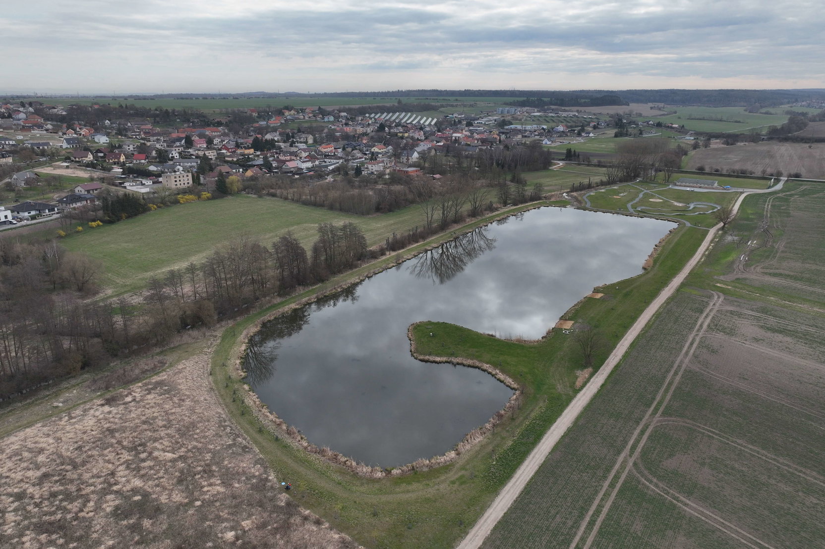 Reference image preview Construction of Chobot pond