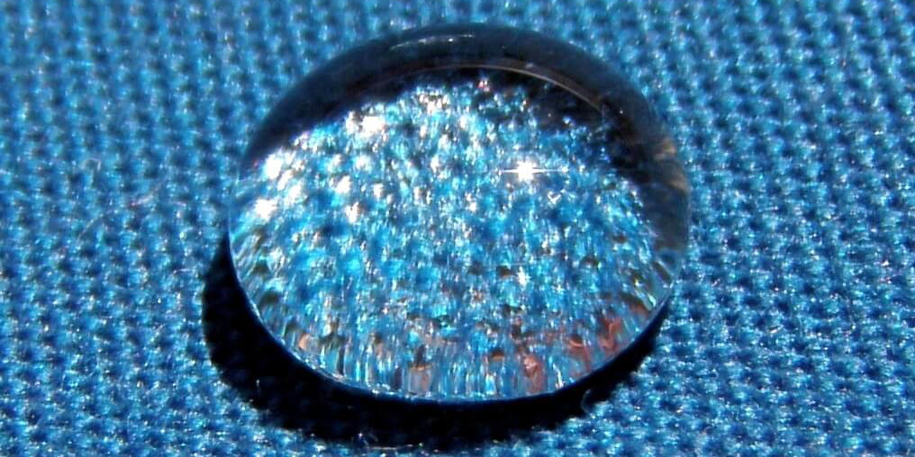  a_water_droplet_dwr-coated_surface2_edit1.jpg